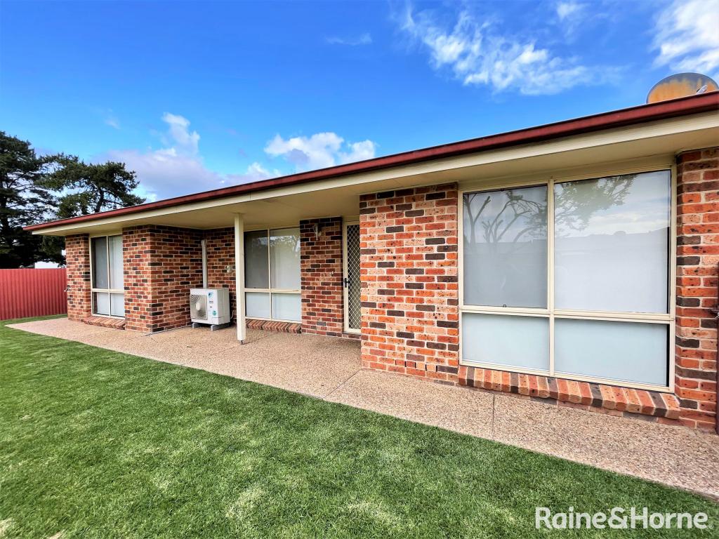 2/53 GREVILLEA CRES, LAKE ALBERT, NSW 2650