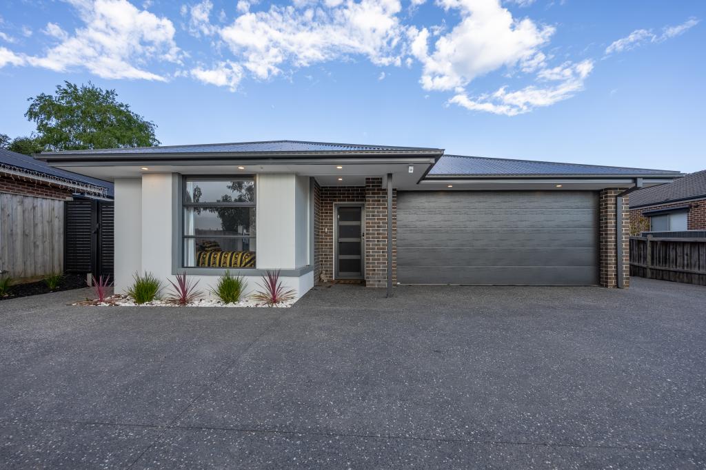10 Alf Ct, Drouin, VIC 3818