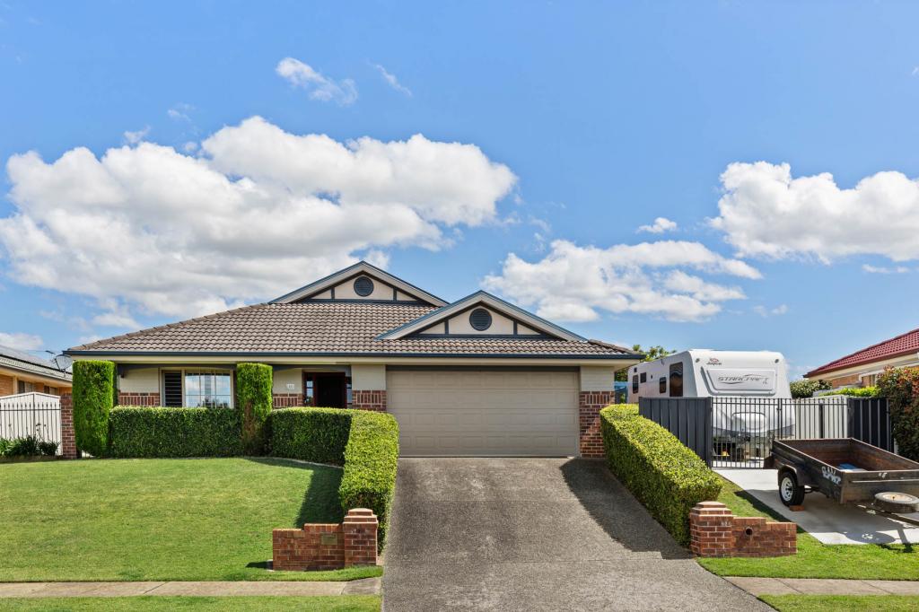 14 APPLETREE AVE, ABERGLASSLYN, NSW 2320