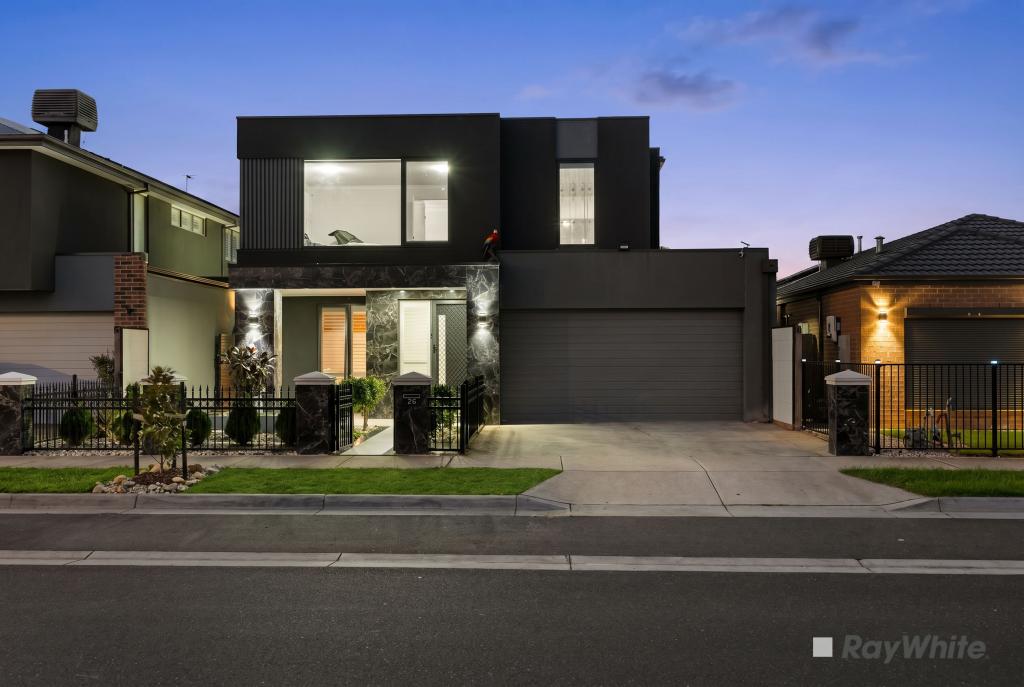 20 AAYANA ST, CRANBOURNE EAST, VIC 3977