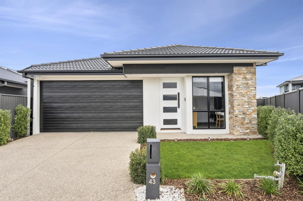 43 Koolah Dr, Lara, VIC 3212