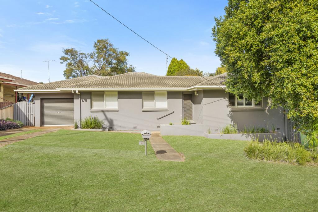 4 MARCIA ST, RANGEVILLE, QLD 4350
