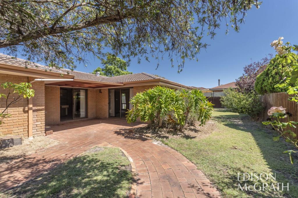 33 Findlay Rd, Leeming, WA 6149