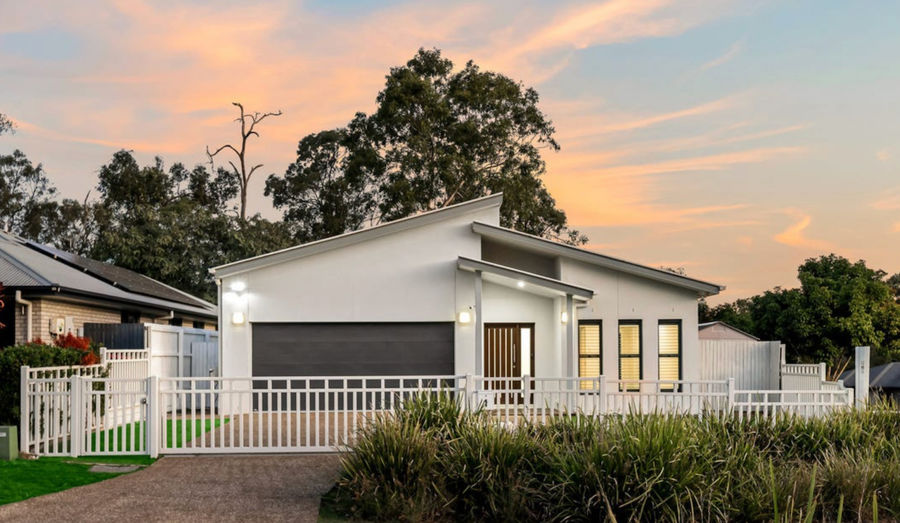 1 CROMWELL CT, DOOLANDELLA, QLD 4077