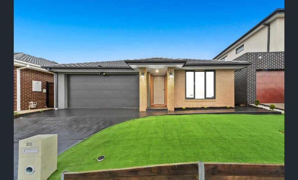 28 RANGER ST, CLYDE NORTH, VIC 3978