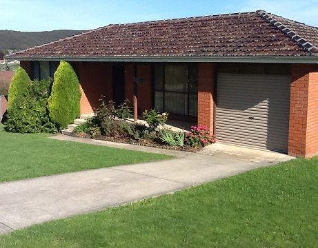 2 Busby St, Mckellars Park, NSW 2790