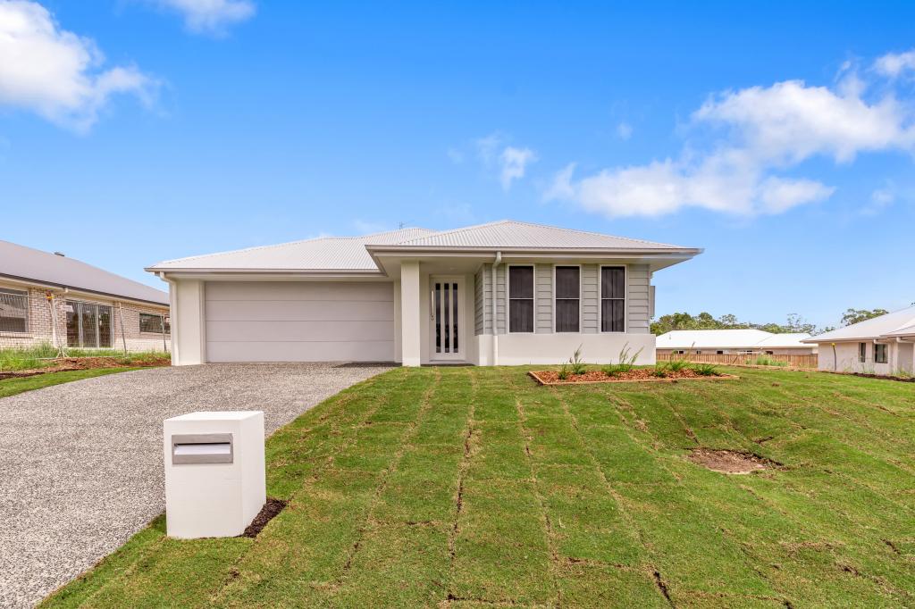 21 Scenic Dr, Southside, QLD 4570