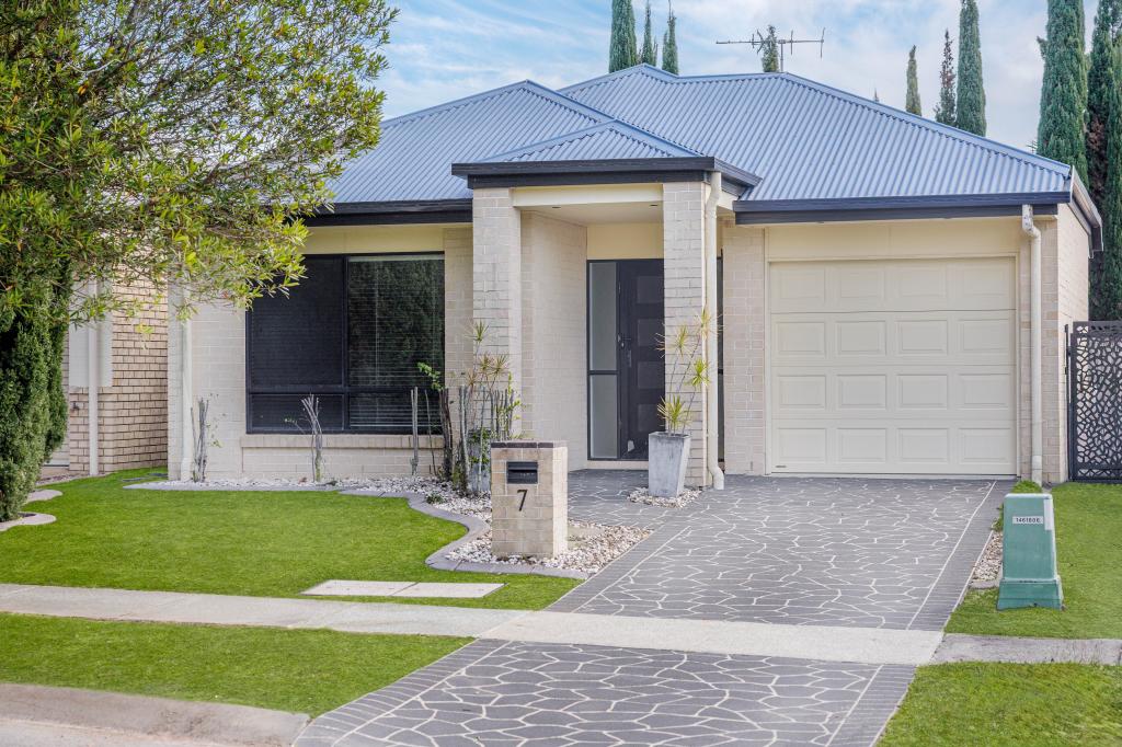 7 Kurrajong Cct, North Lakes, QLD 4509
