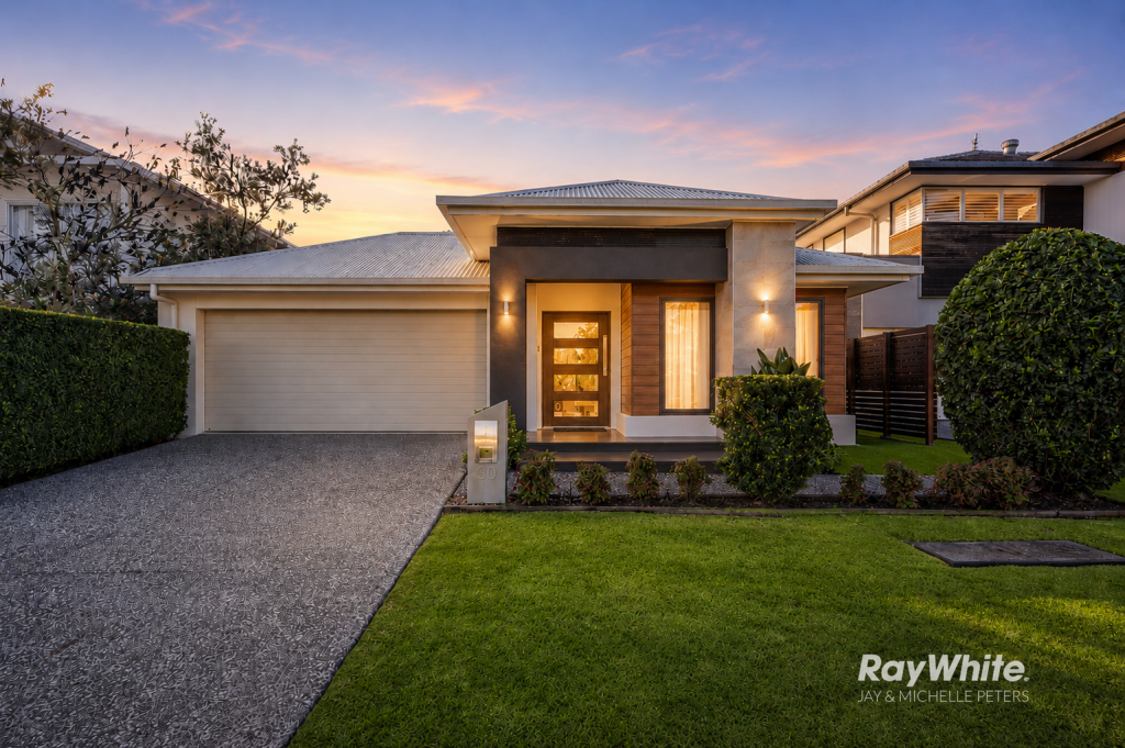 30 Spinnaker Bvd, Newport, QLD 4020