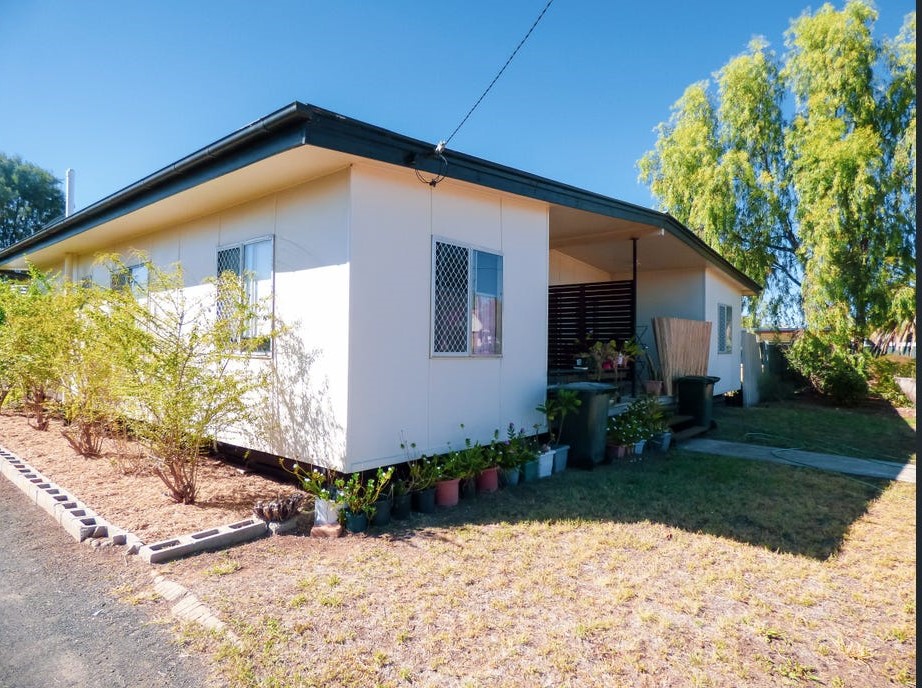 2/10 Wright St, Roma, QLD 4455