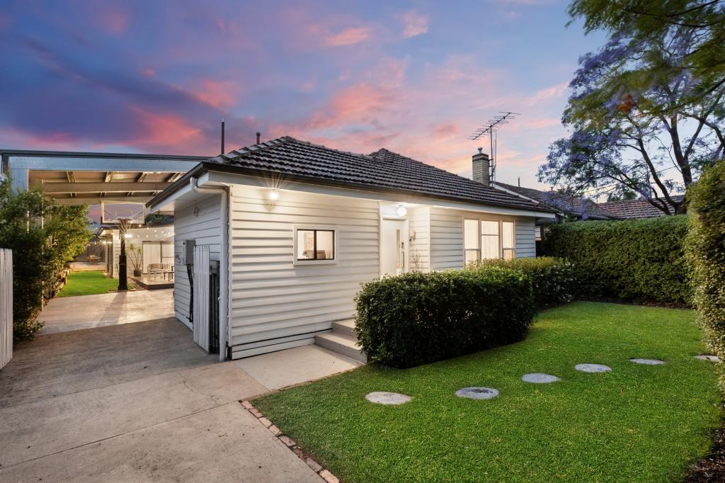 9 Farrington St, Kennington, VIC 3550