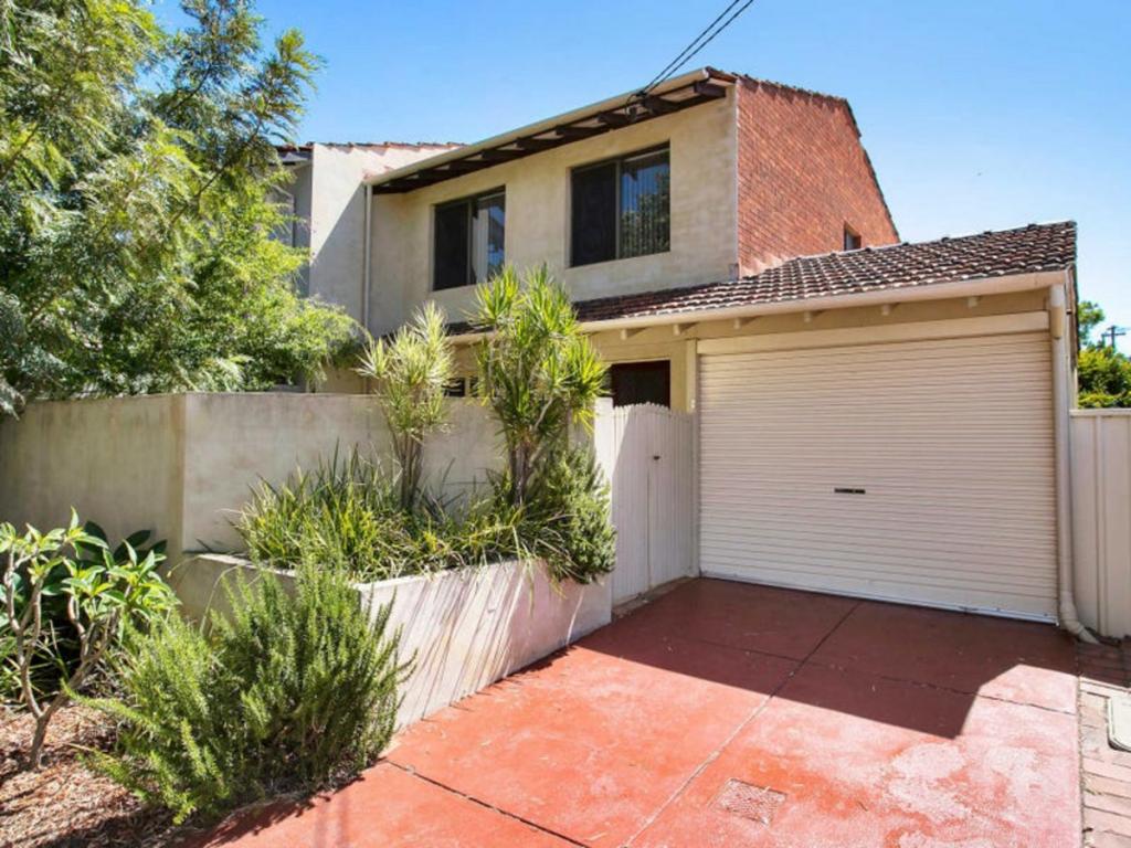 4/7 Mount Henry Rd, Como, WA 6152