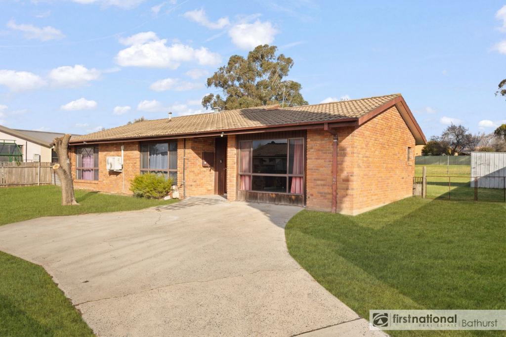 3 Rutherford Pl, West Bathurst, NSW 2795