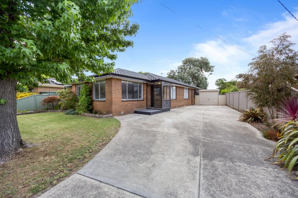 37 Marie Cres, Wendouree, VIC 3355
