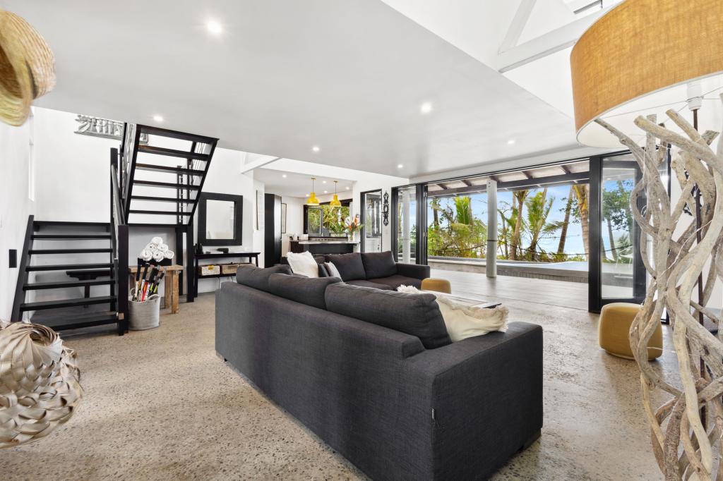 13 Marine Pde, Newell, QLD 4873