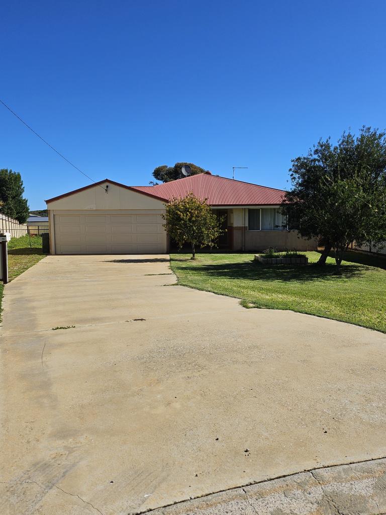 13 THURKLE SQ, DONGARA, WA 6525