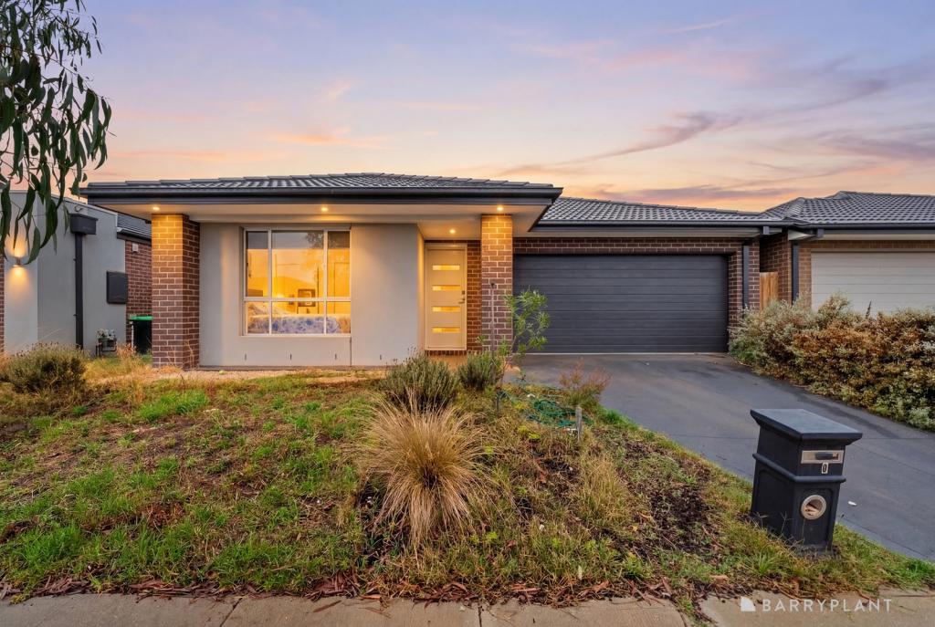 10 ROSEBANK RD, THORNHILL PARK, VIC 3335