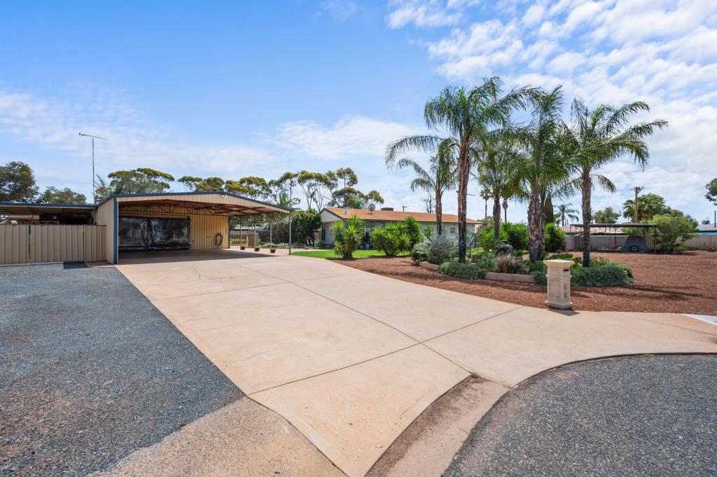 8 Oleosa Ct, Kambalda West, WA 6442