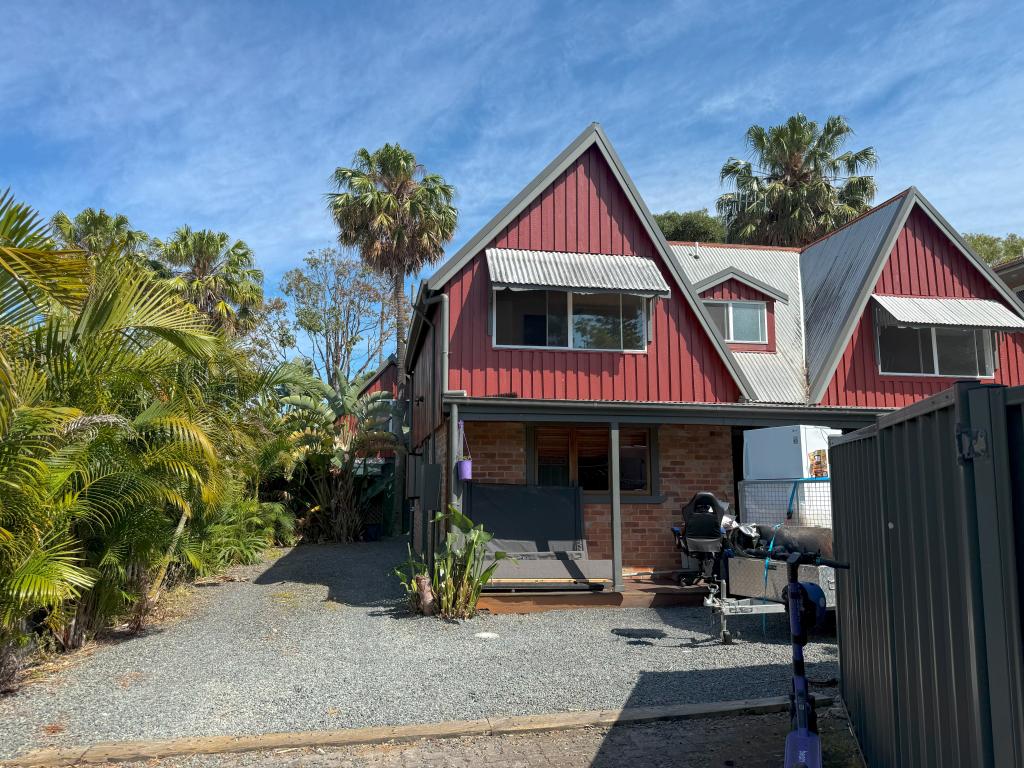 2/28 Wharf St, Tuncurry, NSW 2428