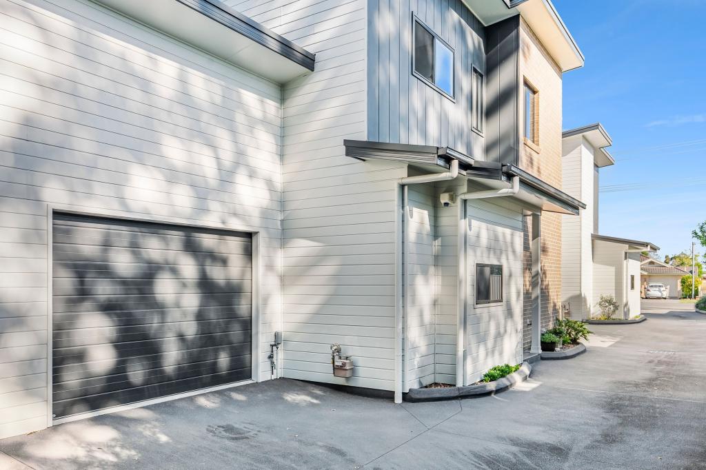 2/125 Bourke Rd, Umina Beach, NSW 2257