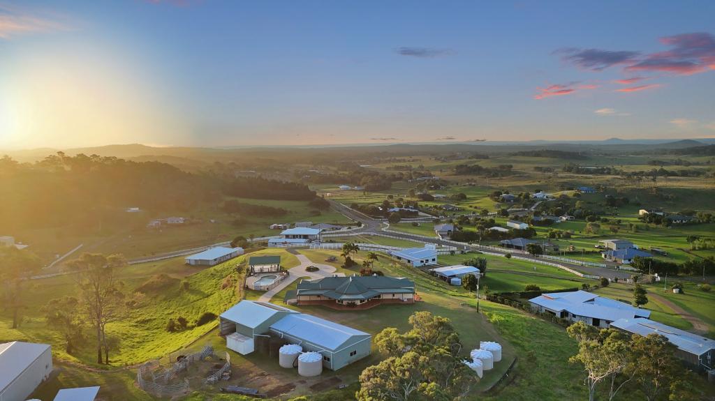 10 Jamae Ct, Alligator Creek, QLD 4740