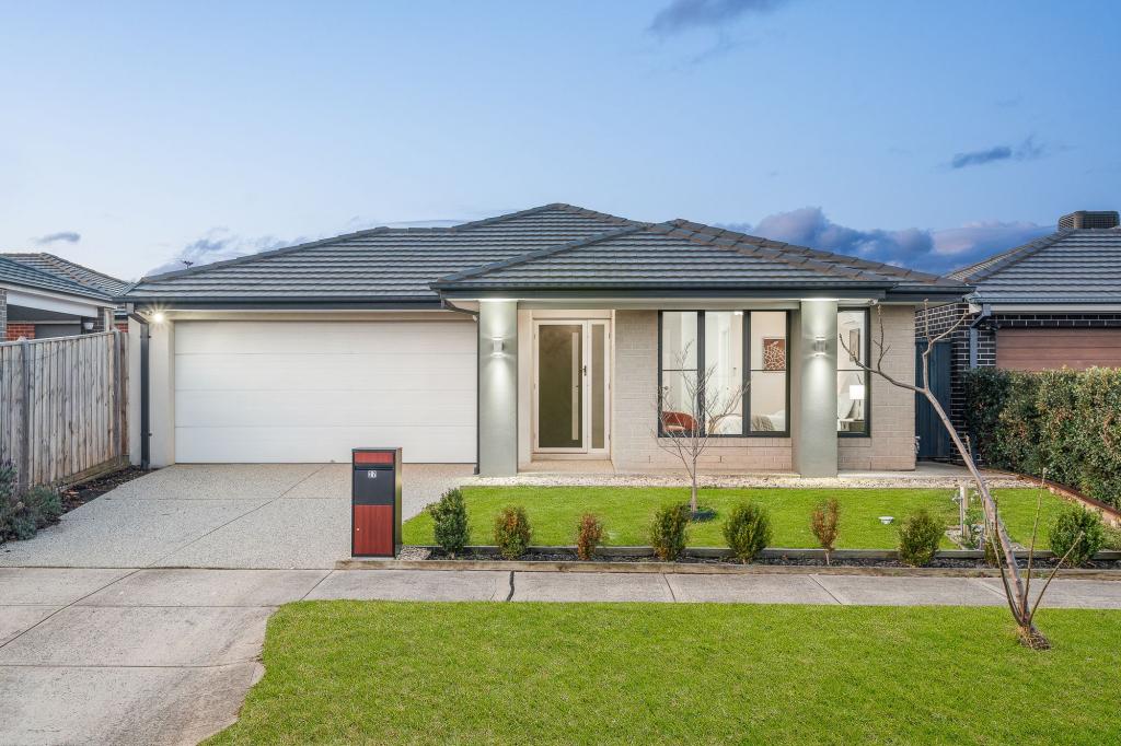 27 Powlett Dr, Clyde, VIC 3978