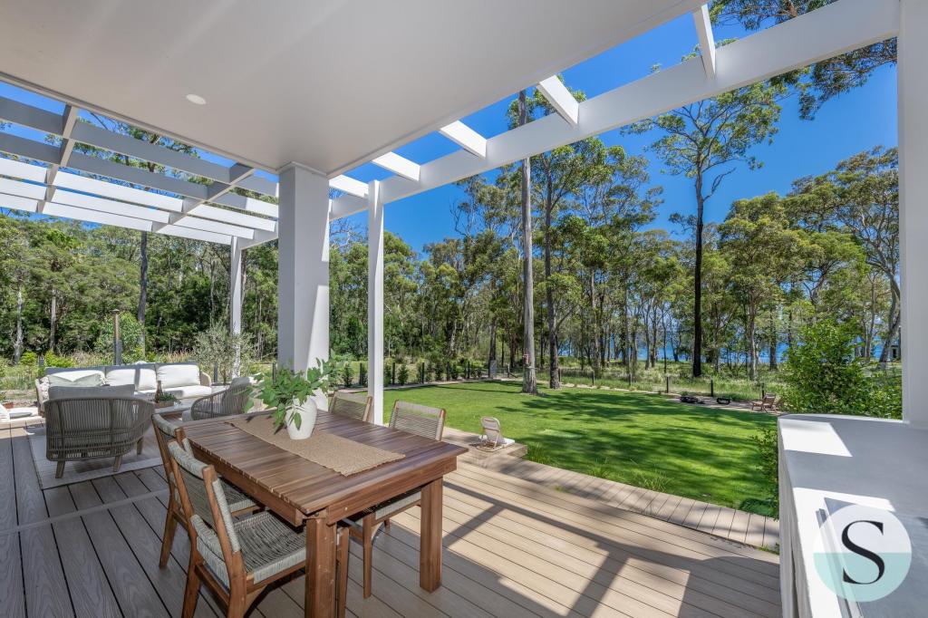 15 Freshwater Cres, Murrays Beach, NSW 2281