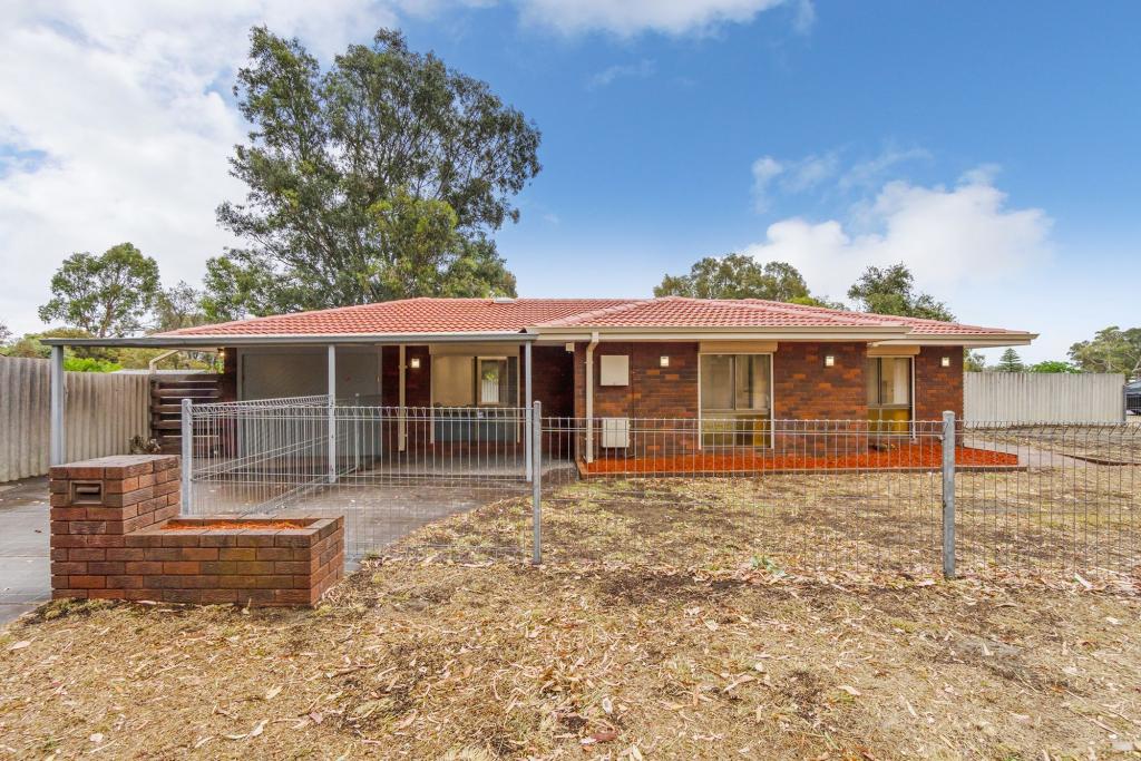 67 Blackadder Rd, Swan View, WA 6056