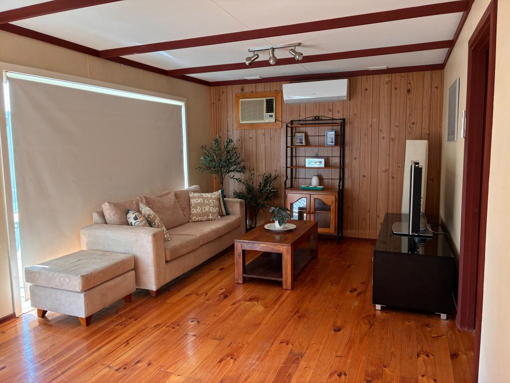 15 Walpole Ave, Rosebud, VIC 3939