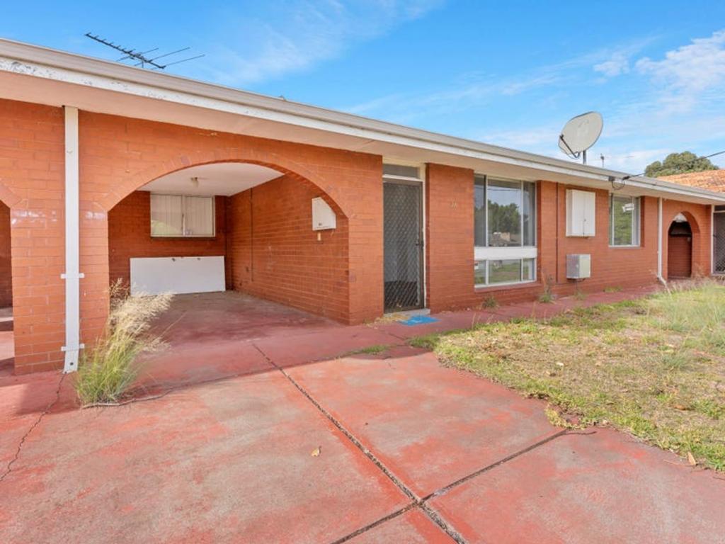 2A TOWNSEND ST, ARMADALE, WA 6112