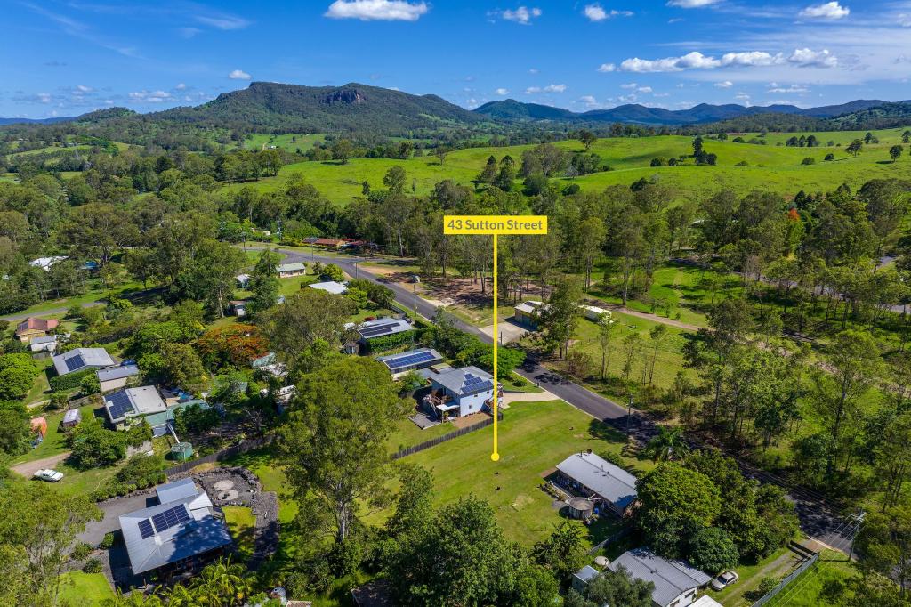 43 Sutton St, Brooloo, QLD 4570