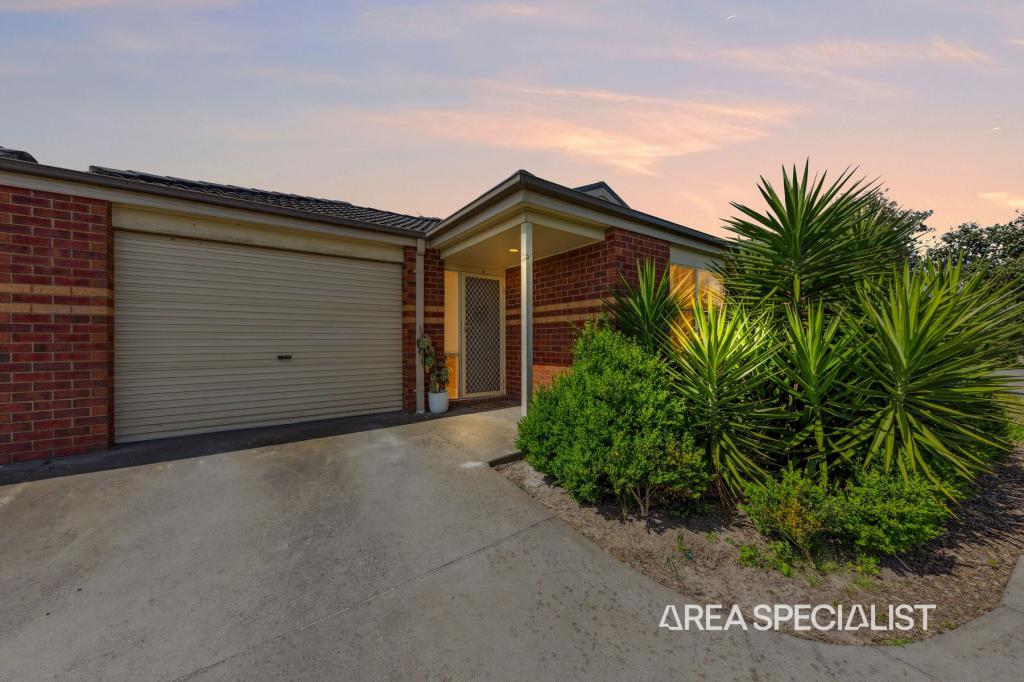 6/12 Renlik Ct, Pakenham, VIC 3810