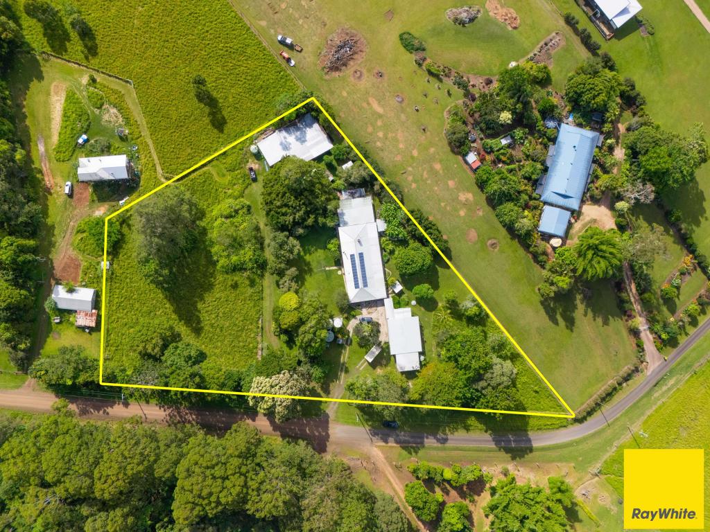 49 Mcleish Rd, Lake Eacham, QLD 4884