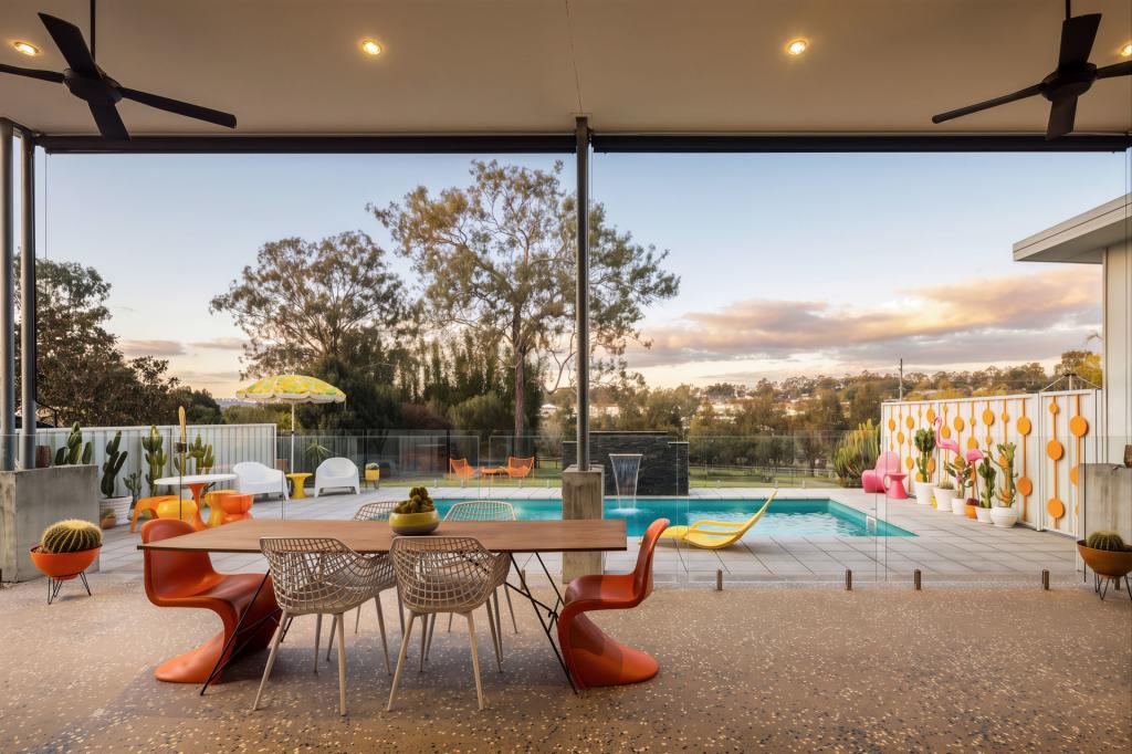 35 Waterfront Dr, Karalee, QLD 4306