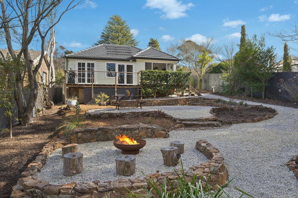 14 Heath St, Blackheath, NSW 2785