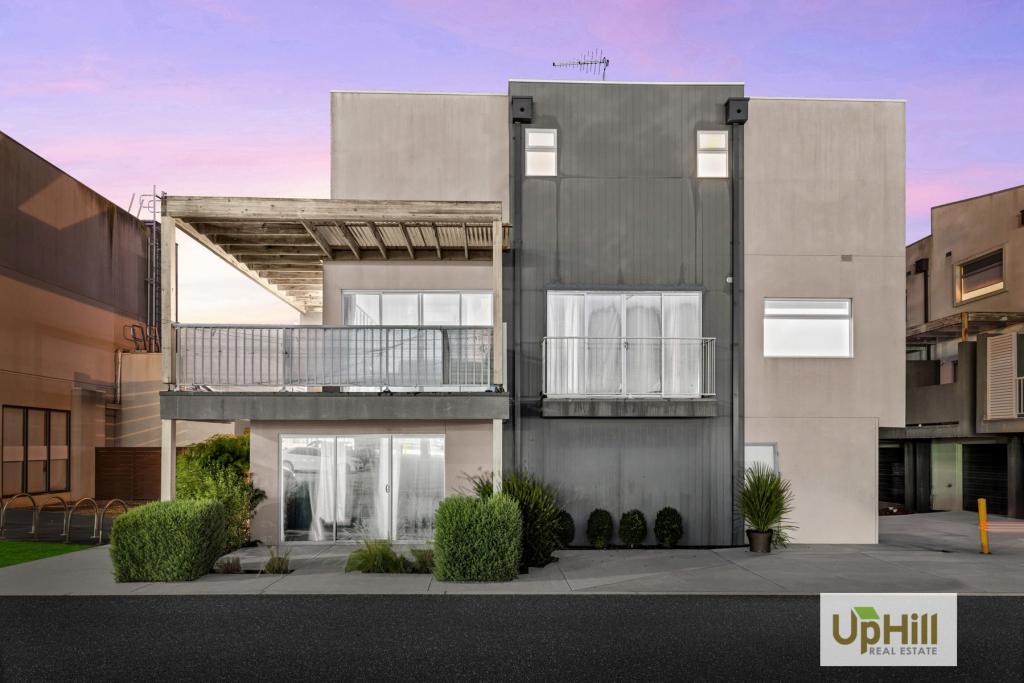 13 Rocket Lane, Cranbourne North, VIC 3977