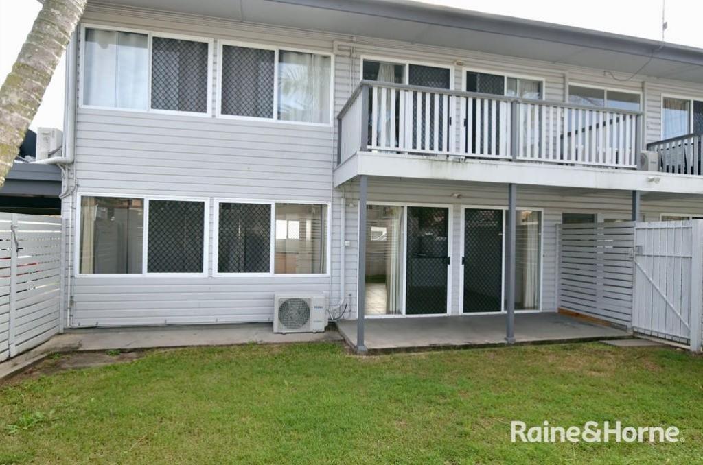 1/2 WALTERS AVE, WEST GLADSTONE, QLD 4680