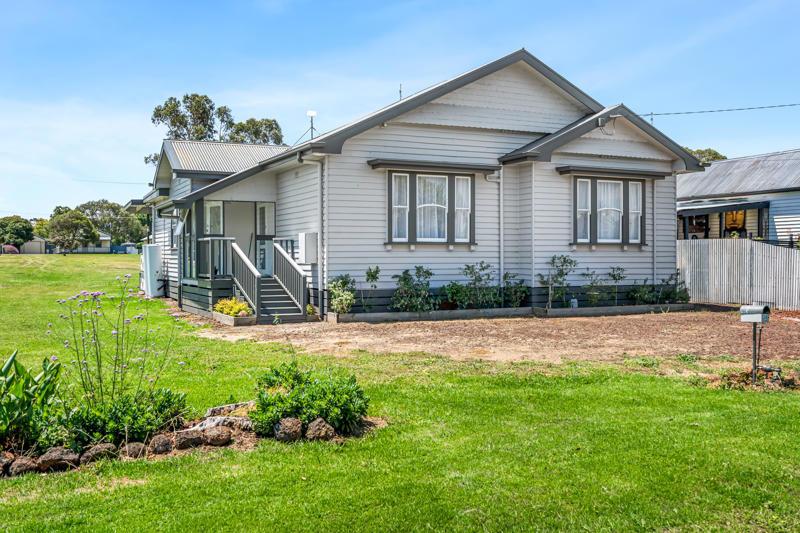 36 Townsend St, Mortlake, VIC 3272