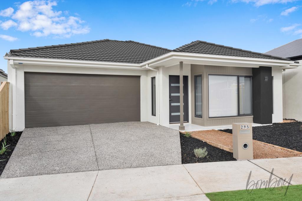 295 BROSSARD RD, MICKLEHAM, VIC 3064