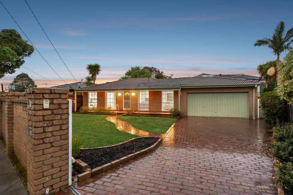 10 Bayville Dr, Dingley Village, VIC 3172