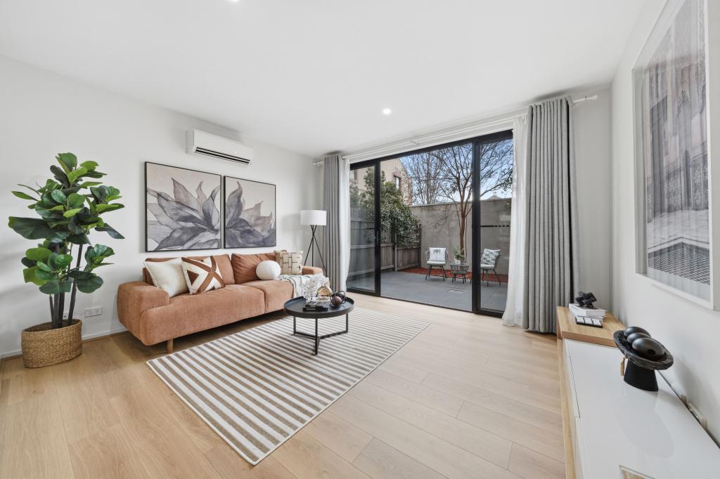 27/135 Easty St, Phillip, ACT 2606