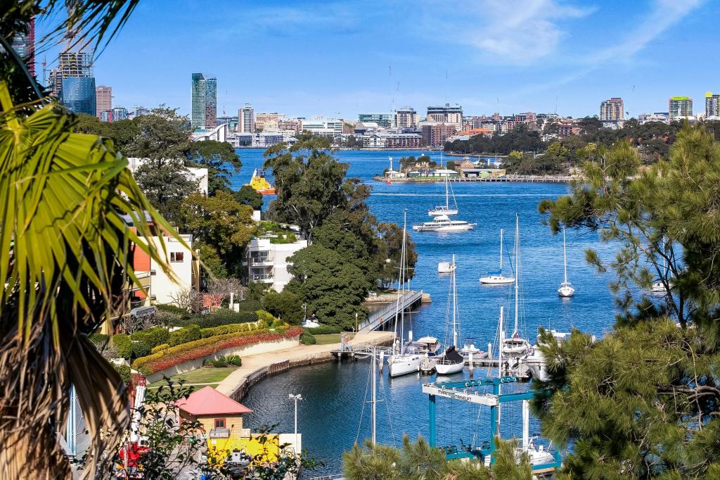 13/9 Commodore Cres, Mcmahons Point, NSW 2060