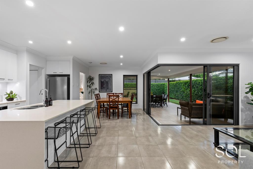 52 Riverside Cct, Joyner, QLD 4500