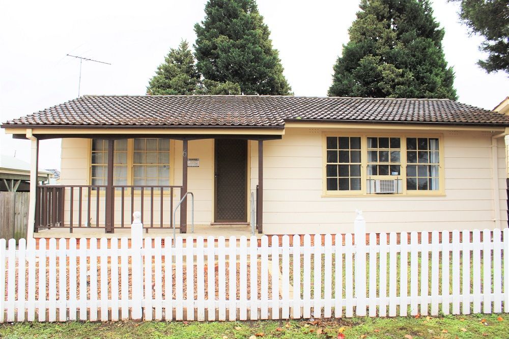 6 Maitland Way, Airds, NSW 2560