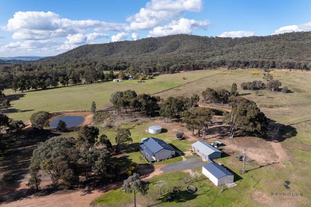 221 Old Grattai Rd, Grattai, NSW 2850