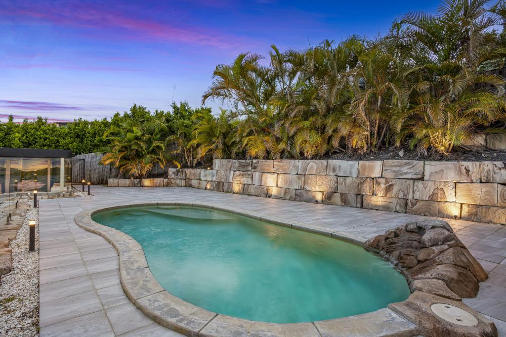 4 RAROTONGA RISE, PACIFIC PINES, QLD 4211