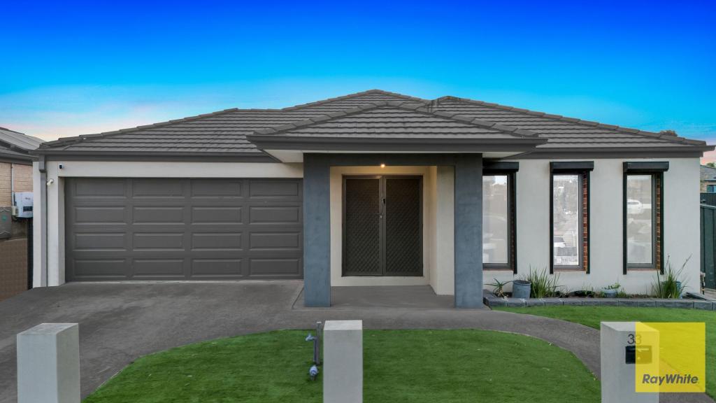 33 Finsbury Cres, Manor Lakes, VIC 3024