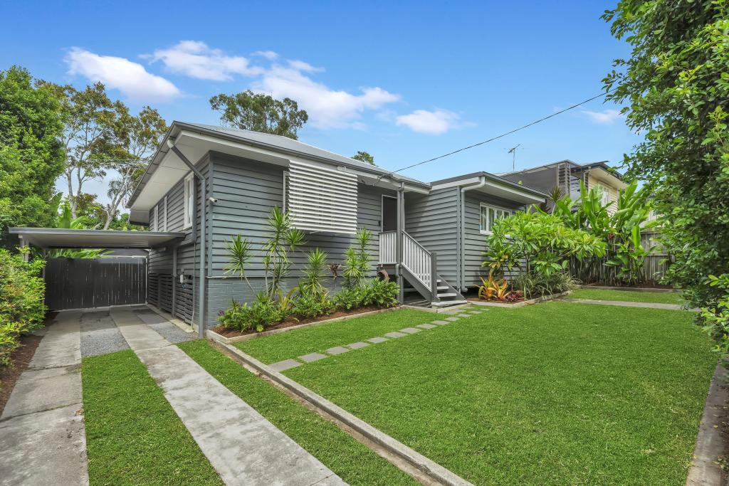 262 KITCHENER RD, STAFFORD HEIGHTS, QLD 4053