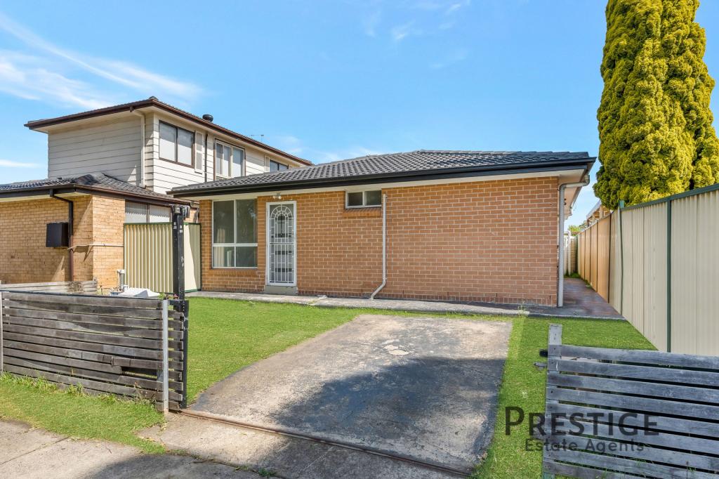 11a Allambie Rd, Edensor Park, NSW 2176