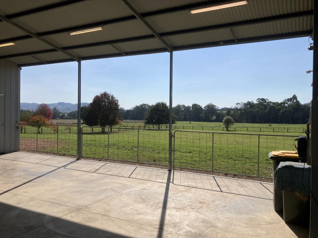 53 Burns Rd, Glenburn, VIC 3717